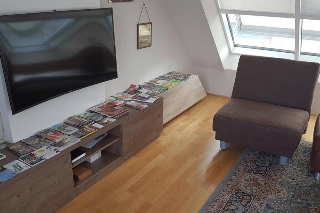 Grosses Penthouse #12 Mit Terrasse Und Aussicht Viena Exterior foto